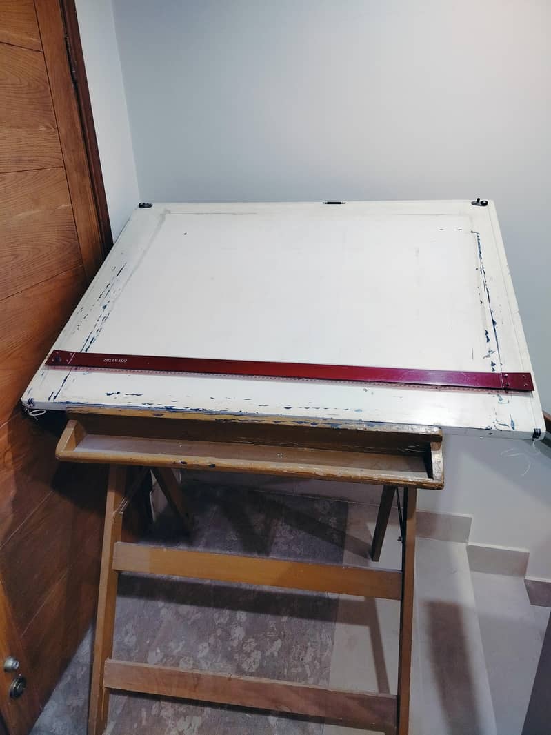 Drafting Board with Stand 2