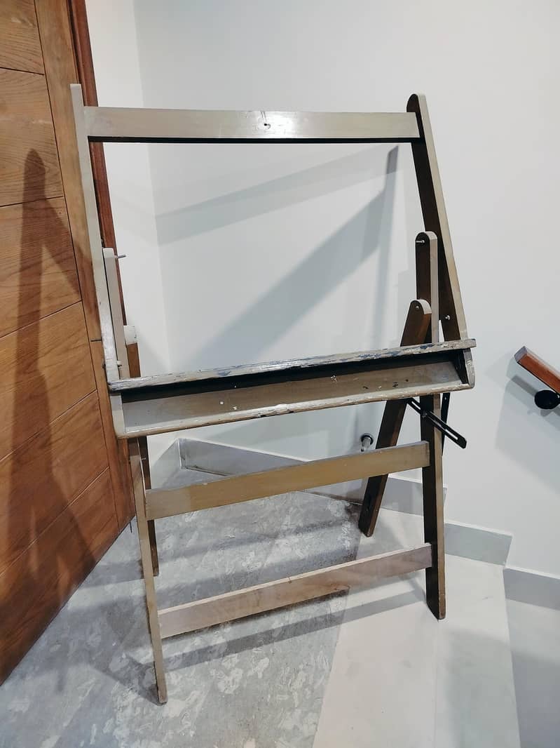Drafting Board with Stand 4