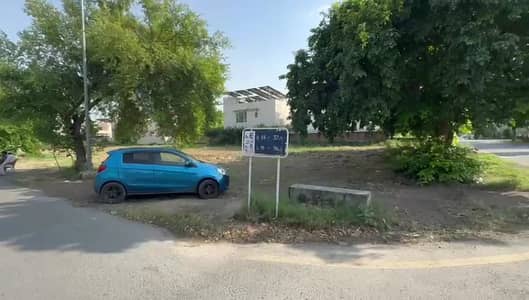 Corner Plot at 70ft Wide Road Near jalal Son's