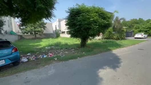 Corner Plot 42 Marla Paid Prime Location