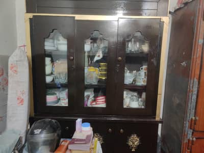 new showcase with 1 week use 3 cabinet wala