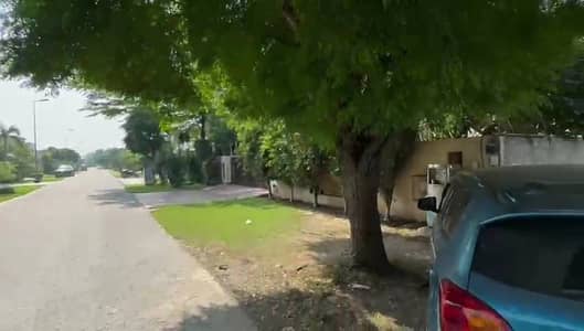 Plot Number Near 197 & 198 Prime Location 4 Kanal