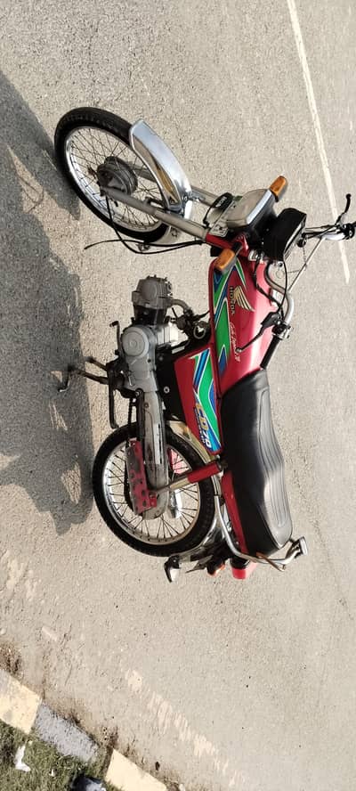 bohat achi bike ha koe kam nei honay wala