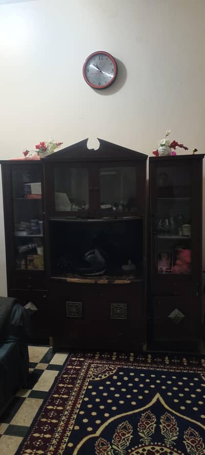 Kaproon wali Almari,Bartanoon wali almari, 5 seater Sofa set for sale