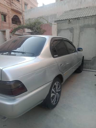 Toyota Corolla Indus 2001