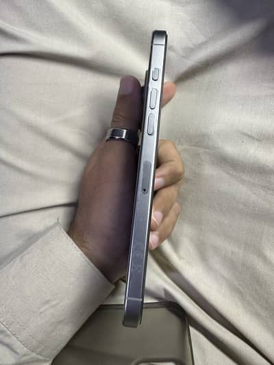 I phone 16 pro max non pta 256 gb