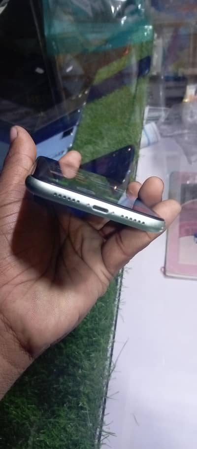 Aslam o likum My iphone 11 non pta 64gb