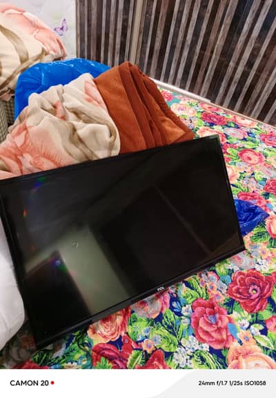 Geniun TCL 32" lcd