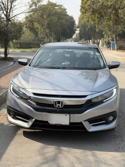 Honda Civic X Oriel UG 2019 in showroom condition