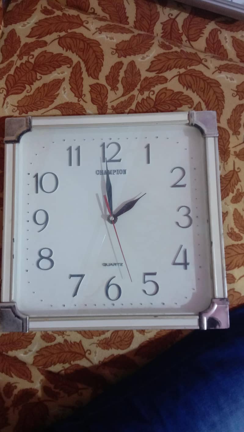 Wall Clock 0