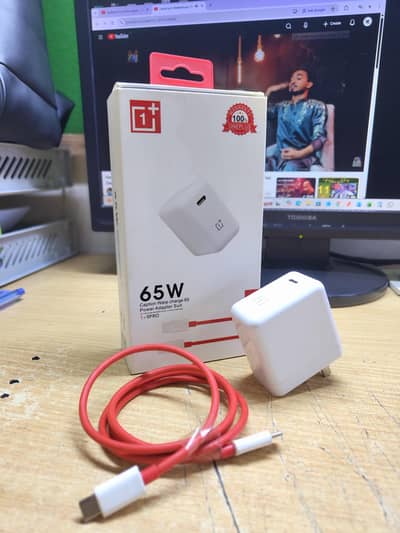 OnePlus Warp Charger 65W