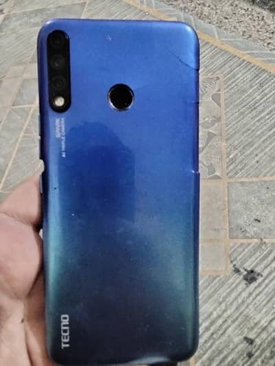 Tecno spark 4
