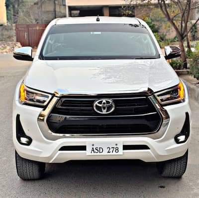 Toyota Hilux Revo 2.8 V Model 2022