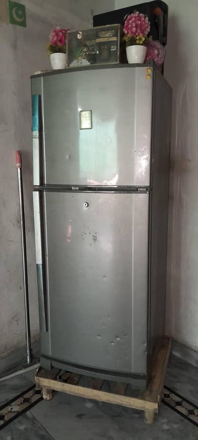 Dawlance refregenerator 2 doors fridge 0370-9241419 , 0304-4774956