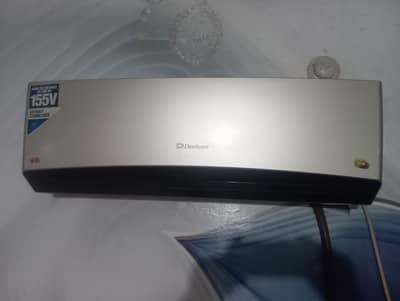 Dawlence 1.5 Ton AC lush condition