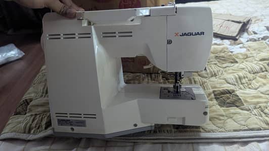 jaguar machine cd 2205 w very good condition sirf 3 month use hui ha