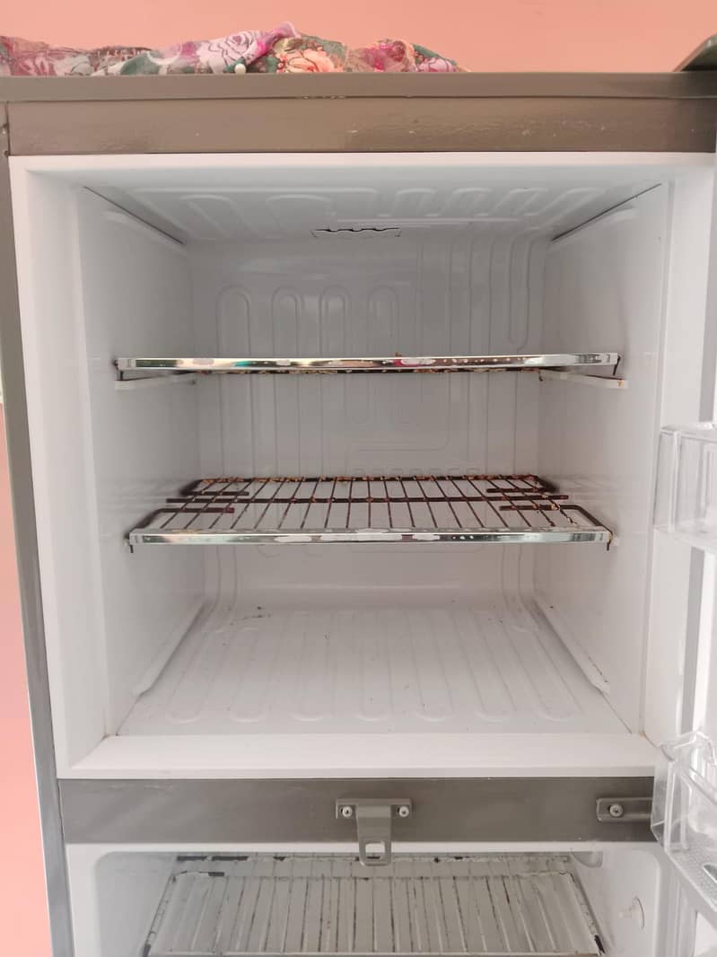 PEL Refrigerator 2