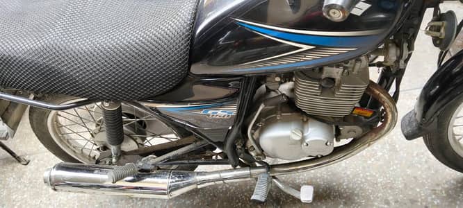Suzuki GS 150 2023