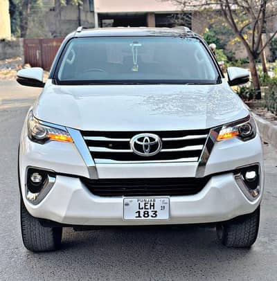 Toyota Fortuner 2.7 V Model 2019