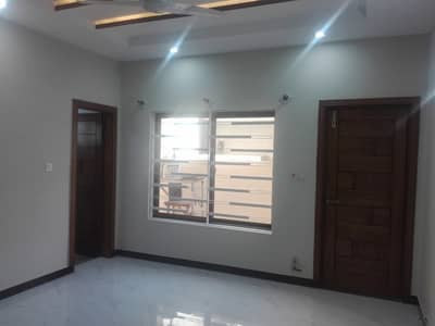 Prime Location Flat Of 1800 Square Feet Available In Gulraiz Housing Society Phase 3