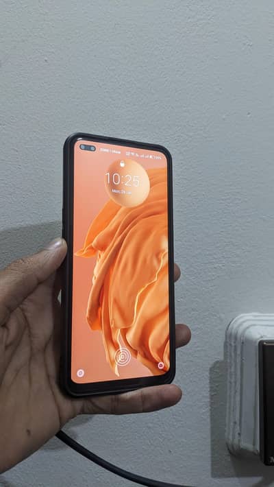 OPPO F17 pro 8/128GB Official PTA