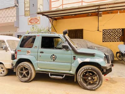 Mitsubishi Pajero junior jeep cars
