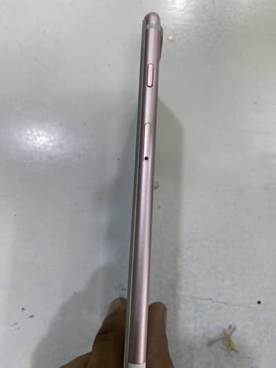 i phone 7 plus all okay