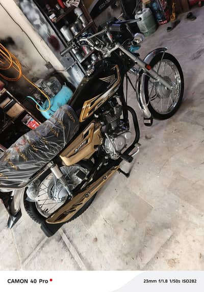 Honda 125 self start gold Edition