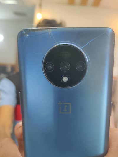 sale and exchange oneplus 7t 128 GB condition 10 by 8all ok ha koi mas