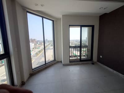 Front view One Bed Apartment Available For Office