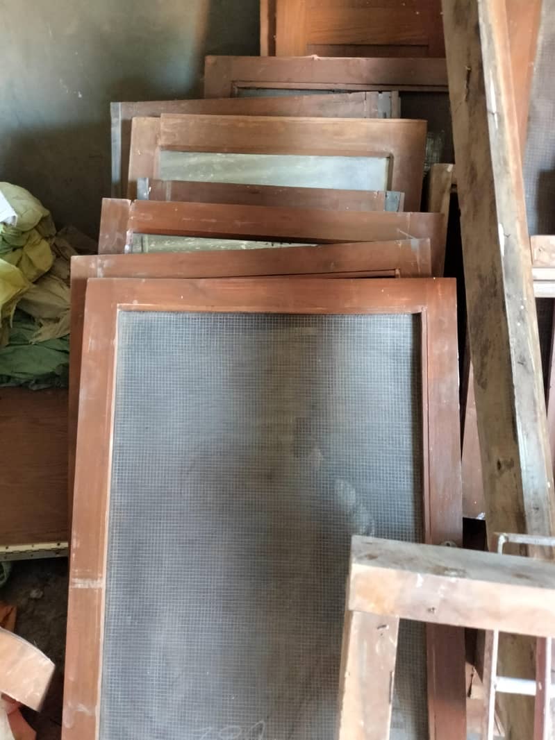 Door. . window . . comot. light. . etc 0