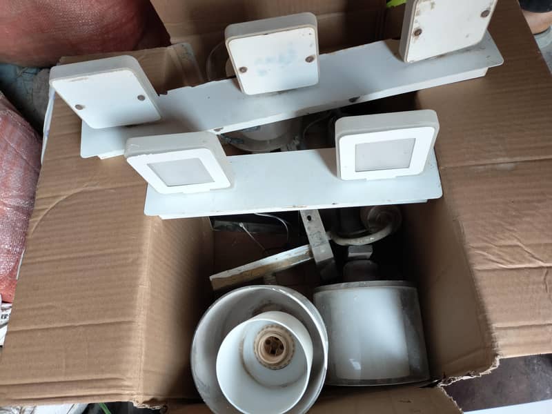 Door. . window . . comot. light. . etc 9