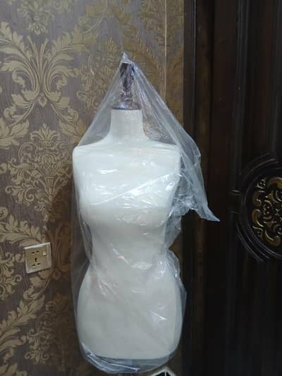 female Mannequin  Dress Form for Boutique – 5,000 Only