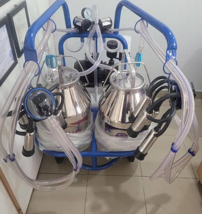 Automatic Milking Machine/Dairy Farming Machine/Cow & Buffalo Milker