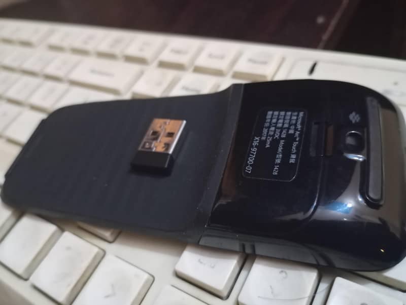 Microsoft Arc Touch Mouse 0