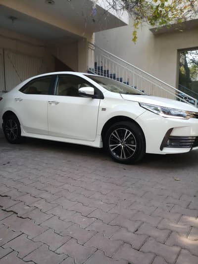 Toyota grandy 1.8 altas without sunroof