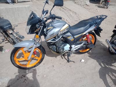 Honda CB-150F (Spécial Édition)