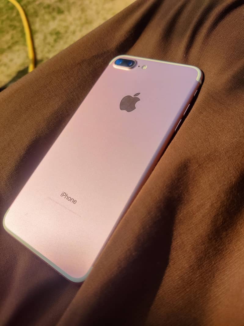 iphone 7plus mint condition 0