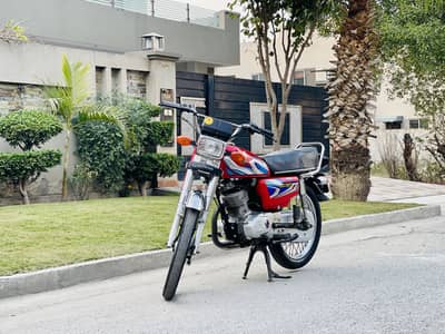 Honda CG 125 2022 Model For Sale in Lush Condition