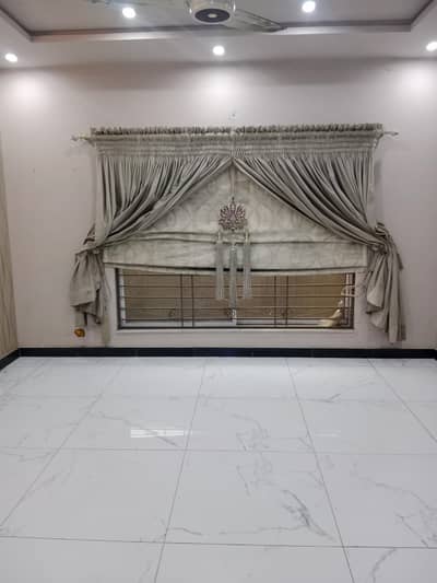 0321 86 10 688 Beautiful 7Marla house available for rent in Eden Valley