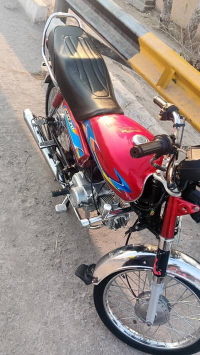 honda 70 for sale 17 model urgent sale
