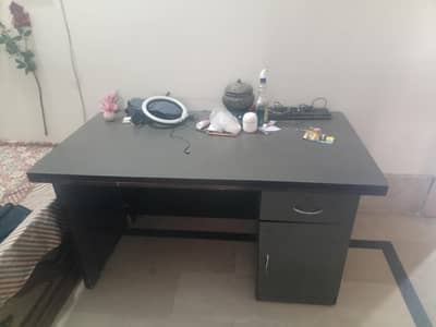 computer table ha es Ka st side table b ha all good