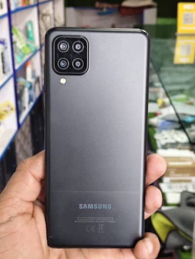 Samsung A12