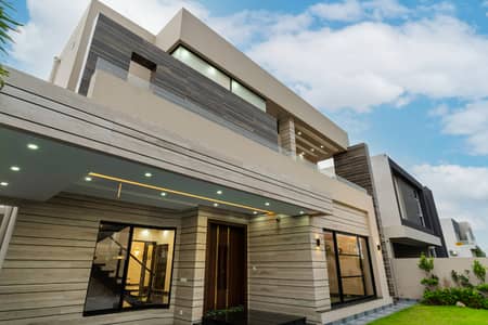 1 KANAL SLIGHTLY USED ULTRA MODERN FOR SALE IN DHA PHASE 4 NEAR TO GOLD CREAST MALL