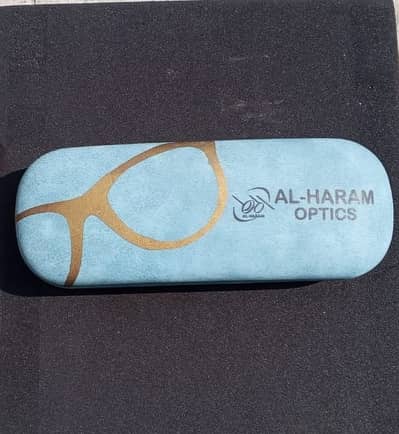 Original Ray-Ban Clubmaster Unisex Sunglasses – Excellent Condition wi