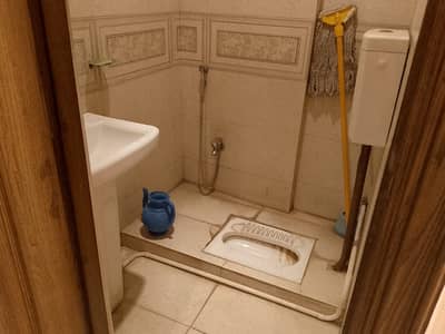 440 Square Feet Office Available In G-11 Markaz For sale