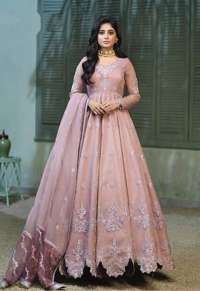 very beautiful Maxi for sale only serious buyer  New