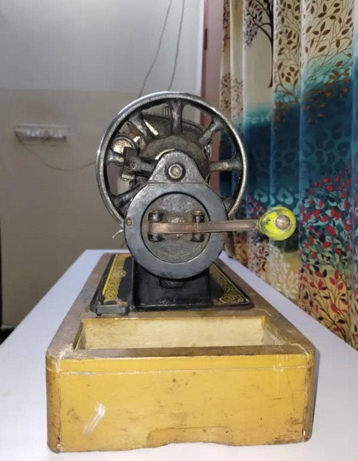 sewing machine 0