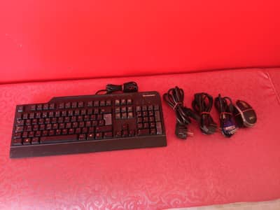 PC Tower 17 inch LCD keyboard mouse all cables