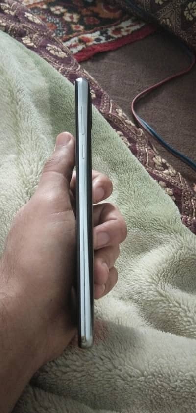 sharp aquos r2 + vivo both 4/64